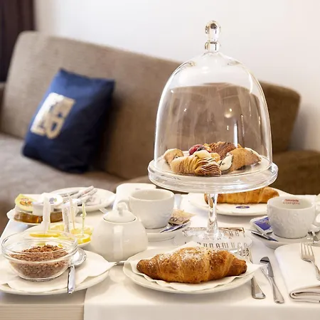 San Luca 4*